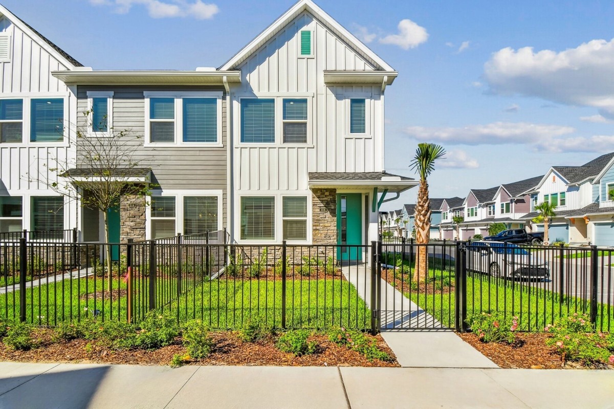 The Sweetbay lot 188